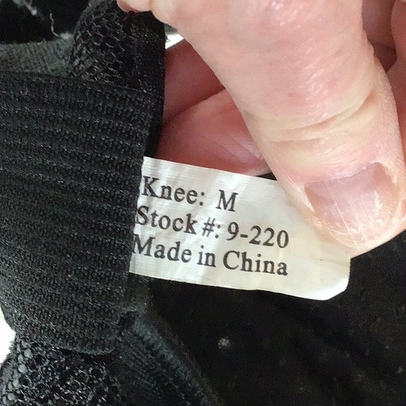 🎁 5 for $10 Sale🎁Channel One Skateboards Pads Aggressive Series M 8-11 years - Picture 3 of 10